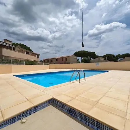 아파트 Pinede Piscine Clim Proche Village Naturiste 아그