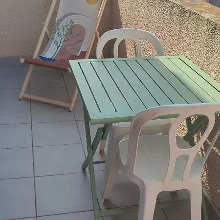 Pinede Piscine Clim Proche Village Naturiste