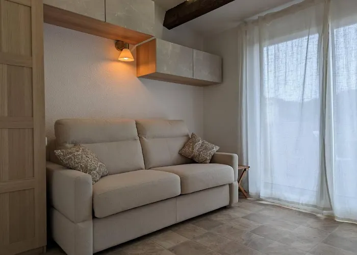 Pinede Piscine Clim Proche Village Naturiste *