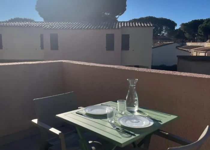 Apartmán Pinede Piscine Clim Proche Village Naturiste *